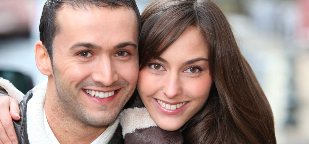 Intrigued couple: what happens at your first orthodontic appointment?